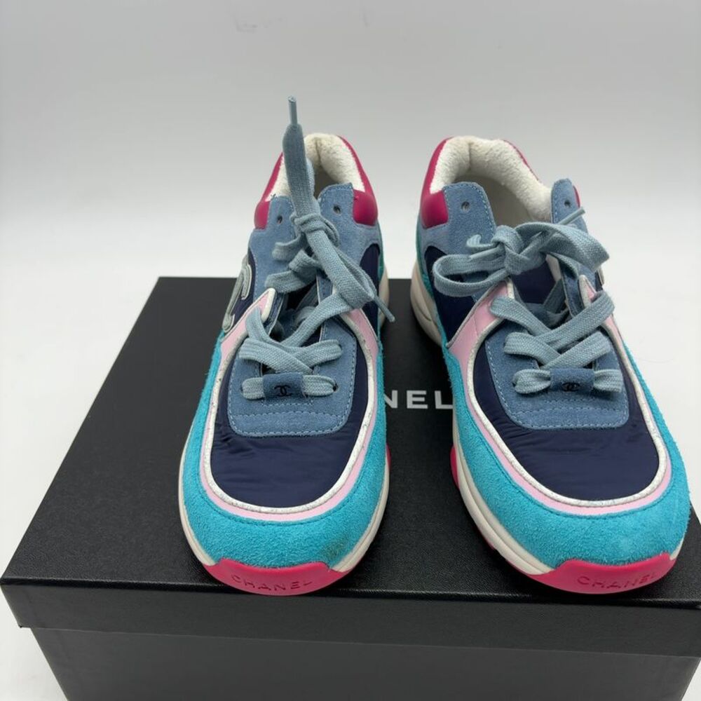 CHANEL Multicolor Suede Leather Sneakers